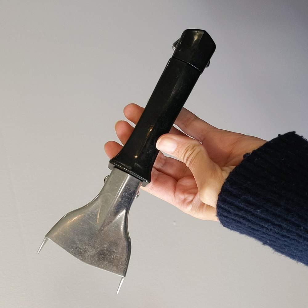 🛒$3 with Bundle Corning Ware handle for holding corningware